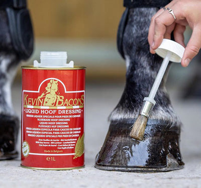 Kevin Bacon Liquid Hoof Dressing .5L Brush included